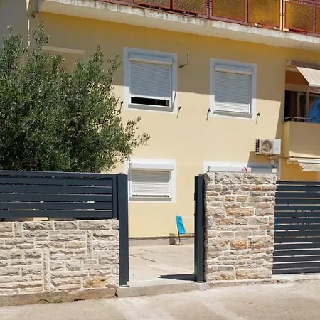 Ema Apartment Zadar