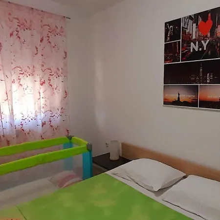 Ema Apartment Zadar