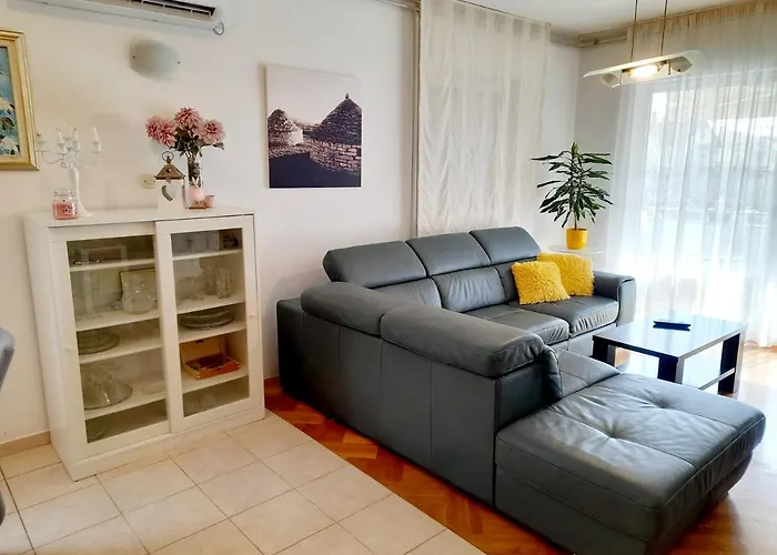 Apartment Ema *